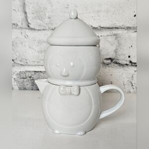 Vintage Penguin Cream and Sugar Stacked